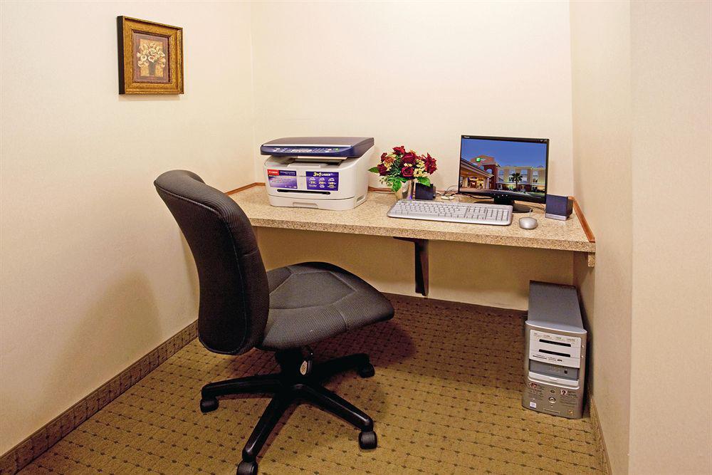 Holiday Inn Express Camden Bagian luar foto