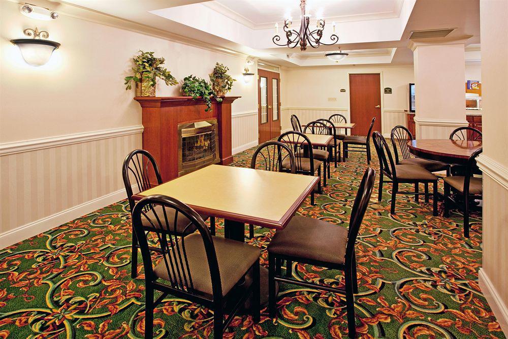 Holiday Inn Express Camden Restoran foto