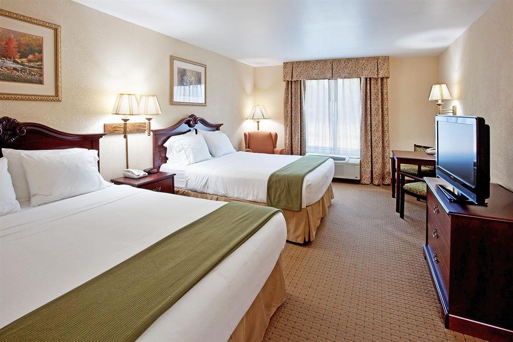 Holiday Inn Express Camden Bagian luar foto