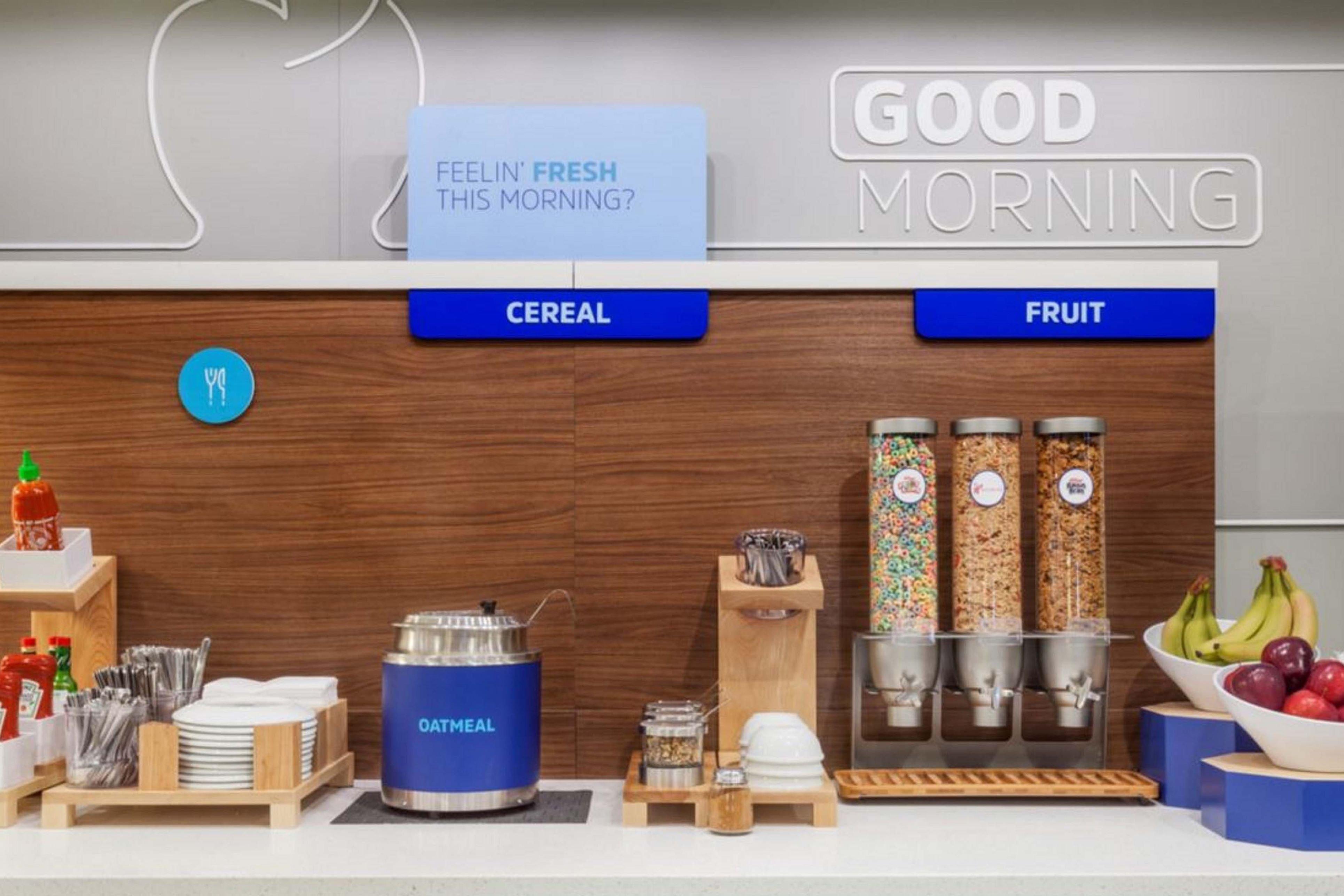 Holiday Inn Express Camden Bagian luar foto